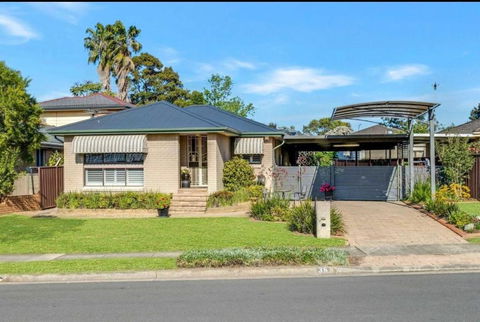 An Enchating And Enriching Home - St Kilda Accommodation 0