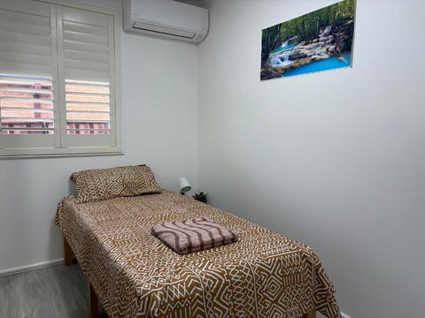 An Enchating And Enriching Home - St Kilda Accommodation 2