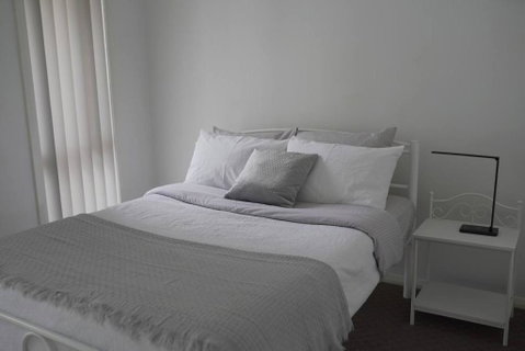 An Executive 3 Bedroom New House, All To Yourself - St Kilda Accommodation 1
