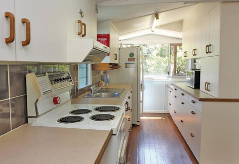 ANCHORAGE - St Kilda Accommodation 2