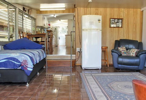 ANCHORAGE - St Kilda Accommodation 4