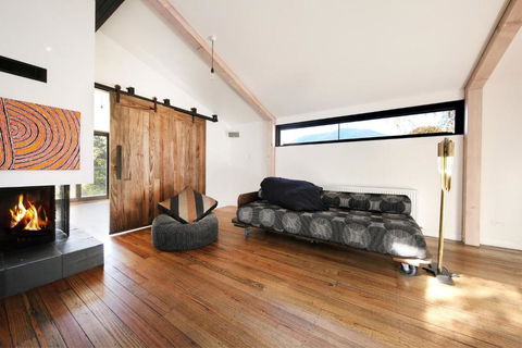 Ancient Future Style At Warby Sabi - St Kilda Accommodation 2