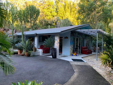 Ancient Gardens Guesthouse & Botanical Gardens - St Kilda Accommodation 1