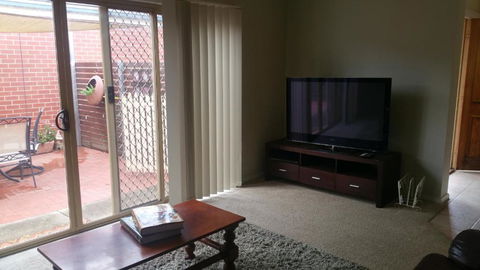 Annesley Central - St Kilda Accommodation 2