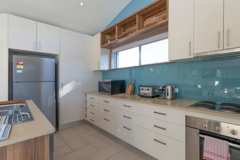 Alkira By Experience Jervis Bay - St Kilda Accommodation 4