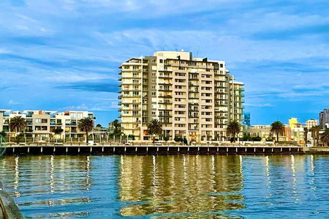 Amzing Ocean View Spacious Three Bedrooms Apartment Port Melbourne - St Kilda Accommodation 3
