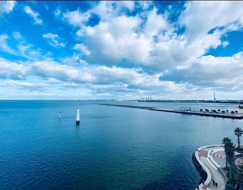 Amzing Ocean View Spacious Three Bedrooms Apartment Port Melbourne - St Kilda Accommodation 0