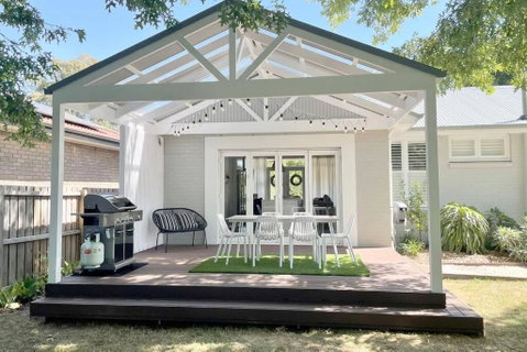 Antler & Oak Cottage: Provincial Luxe In Moss Vale - St Kilda Accommodation 0