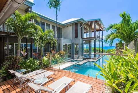 Anusara - Airlie Beach - St Kilda Accommodation 1