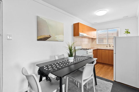Apartment 10 Burswood - St Kilda Accommodation 1