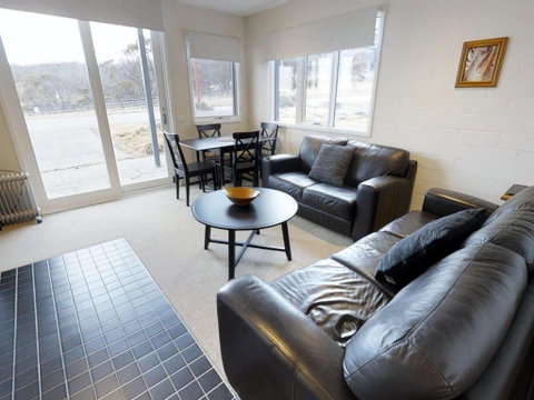 Apartment 3 And 4 The Stables Perisher - St Kilda Accommodation 1