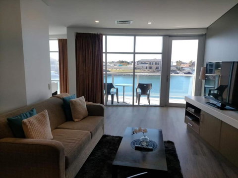 Apartment 3 Wallaroo Marina - St Kilda Accommodation 3