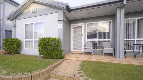 Apartment 5 - The Meridian - St Kilda Accommodation 0
