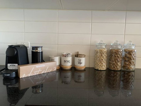 Apartment City Living! - St Kilda Accommodation 3