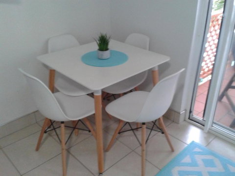 Apartment In Dolphin Heads - St Kilda Accommodation 1