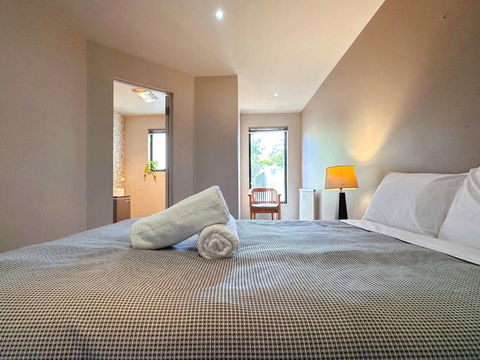 Apartment On Star Unit 1 - St Kilda Accommodation 3