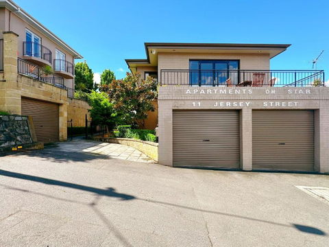 Apartment On Star Unit 1 - St Kilda Accommodation 0