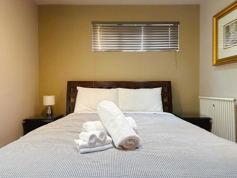Apartment On Star Unit 1 - St Kilda Accommodation 4