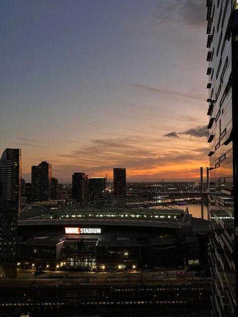 Apartment With Panoramic View - St Kilda Accommodation 2