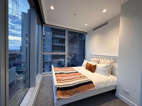 Apartment With Panoramic View - St Kilda Accommodation 0