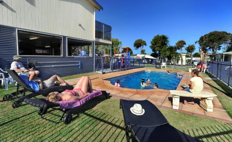 Apollo Bay Holiday Park - St Kilda Accommodation 2