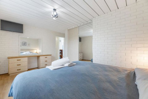 Apollo Unit 25 Ground Floor - St Kilda Accommodation 1