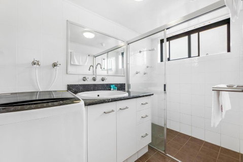 Apollo Unit 25 Ground Floor - St Kilda Accommodation 3
