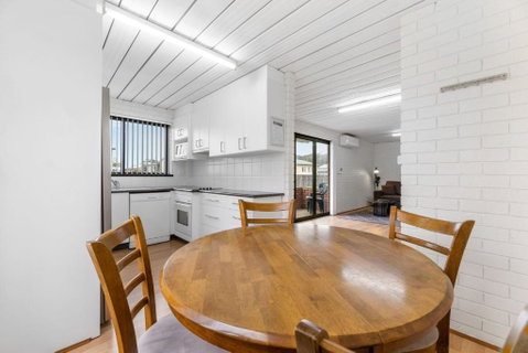 Apollo Unit 25 Ground Floor - St Kilda Accommodation 4