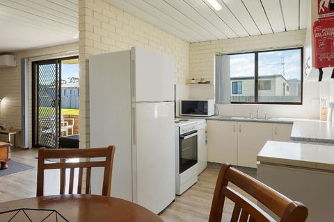 Apollo Unit 26 Ground Floor - St Kilda Accommodation 2