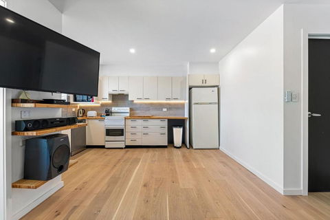 Apollo Unit 4 - Ground Floor - Block A - St Kilda Accommodation 3