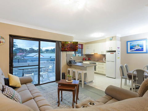 Apollo Unit 7 1st Floor - St Kilda Accommodation 0