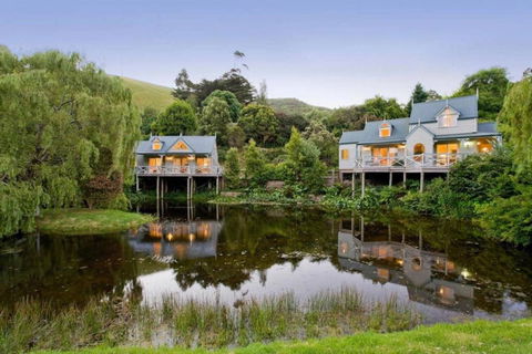 Apple Tree Cottage - St Kilda Accommodation 1