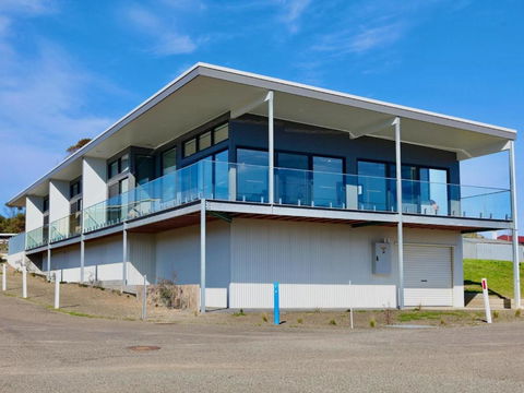 Apt01-The SS Karatta - St Kilda Accommodation 1
