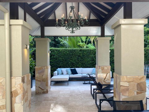 AQUA Beachfront Villa Port Douglas - St Kilda Accommodation 2
