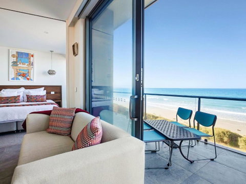 Aqua Mist Penthouse - St Kilda Accommodation 2