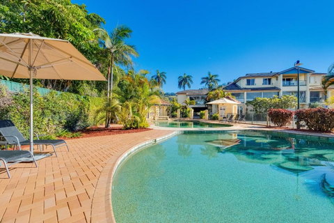 Aqualuna Beach Resort - St Kilda Accommodation 2