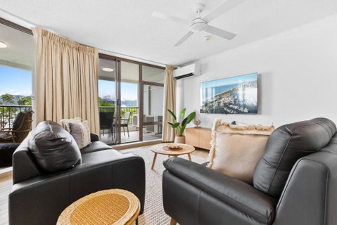 Aquarius Esplanade Retreat - St Kilda Accommodation 4
