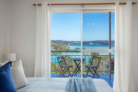 Aque Blu - 11 Hillcrest Ave North Narooma - St Kilda Accommodation 0