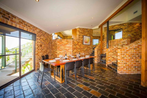 Aquila - St Kilda Accommodation 2