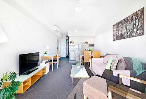 Arafura Adventure - CBD Suite With Sprawling Views - St Kilda Accommodation 4