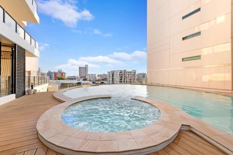 Arafura Adventure - CBD Suite With Sprawling Views - St Kilda Accommodation 1