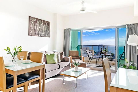 Arafura Suites - Dual-Studio Resort-style Getaway - St Kilda Accommodation 0