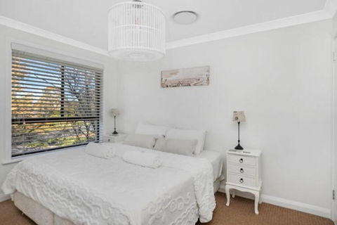 Arborea Country Holiday House Catering For 14 To 16 Guests In The Heart Of Bowral - St Kilda Accommodation 3