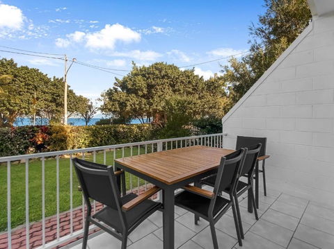 Arcadia Beach Unit 1 - St Kilda Accommodation 0