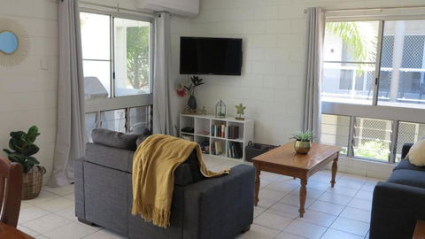 Arcadia Beach Unit 4 - St Kilda Accommodation 1