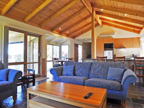 Archies Beachside Abode - St Kilda Accommodation 2