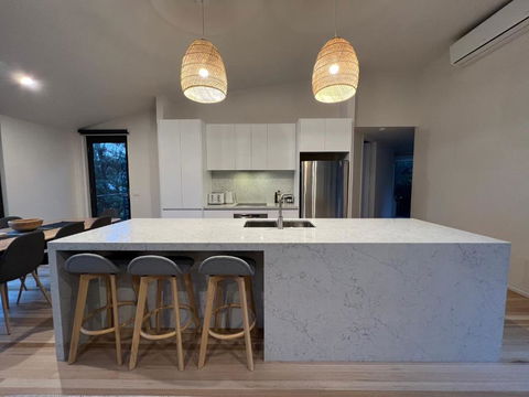 Architect Designed 4 Bedroom With Ocean Views From Every Room - St Kilda Accommodation 1