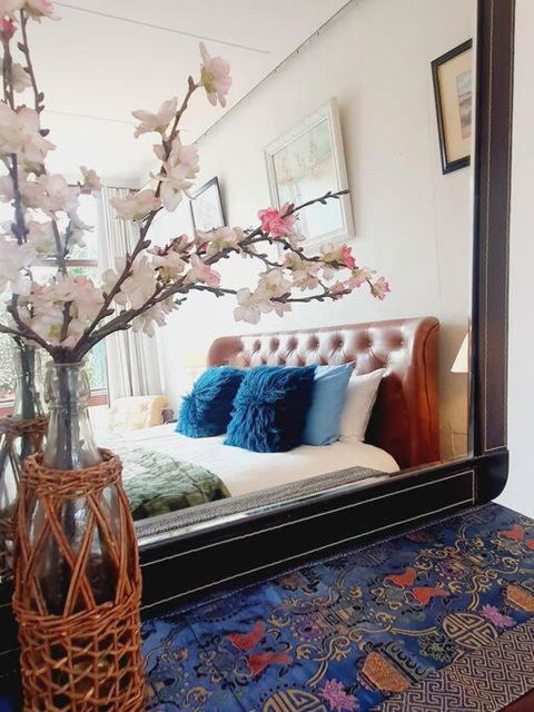 Architectural Bright Open 2B&1B Home With A Private Garden At Yarralumla - St Kilda Accommodation 1