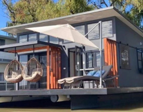 Ark-imedes - Unique Float Home On The Murray River - St Kilda Accommodation 3