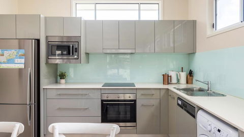 Art House Shoal Bay - St Kilda Accommodation 4